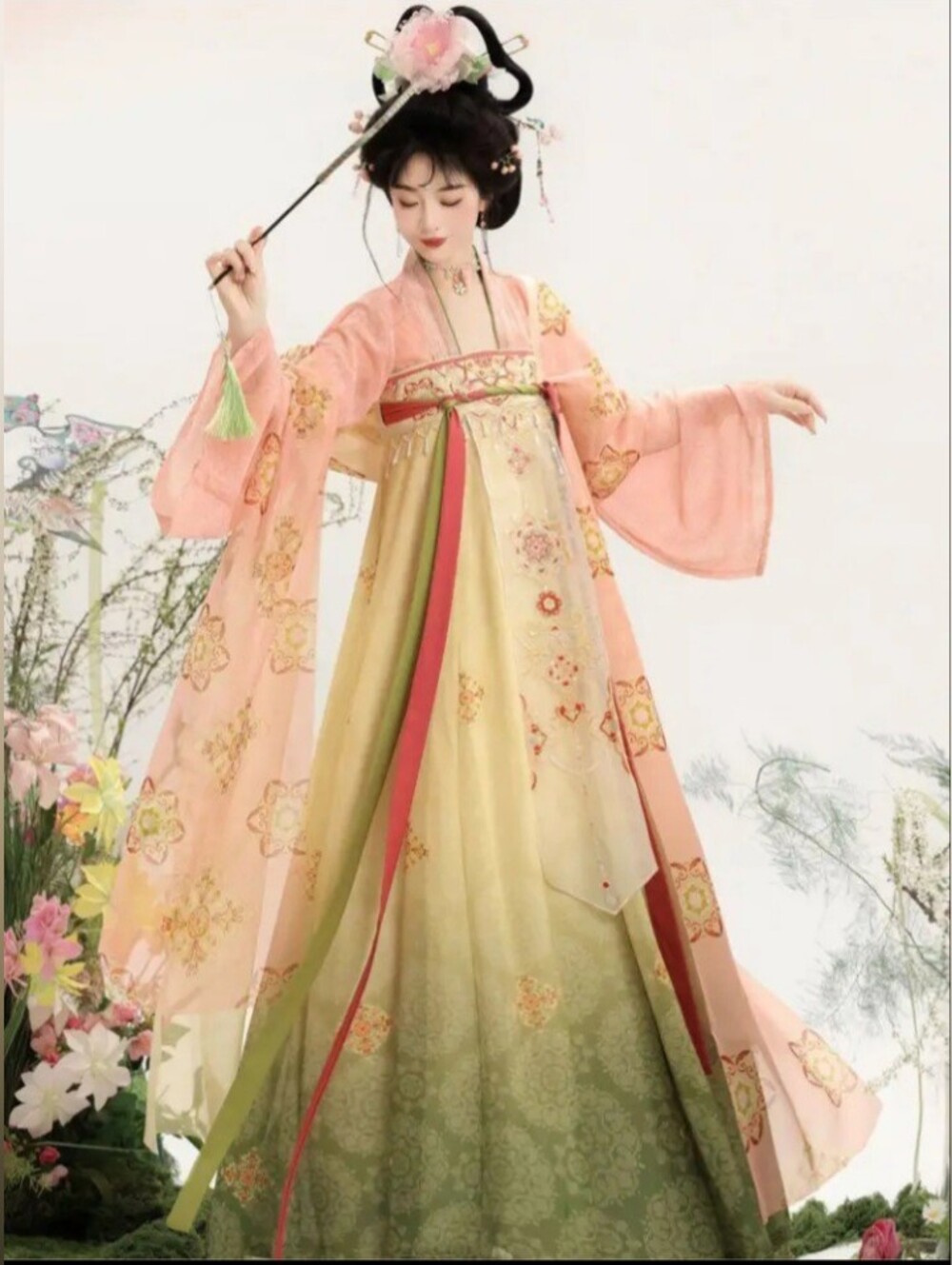 Traditional Chinese Tang Dynasty Dress